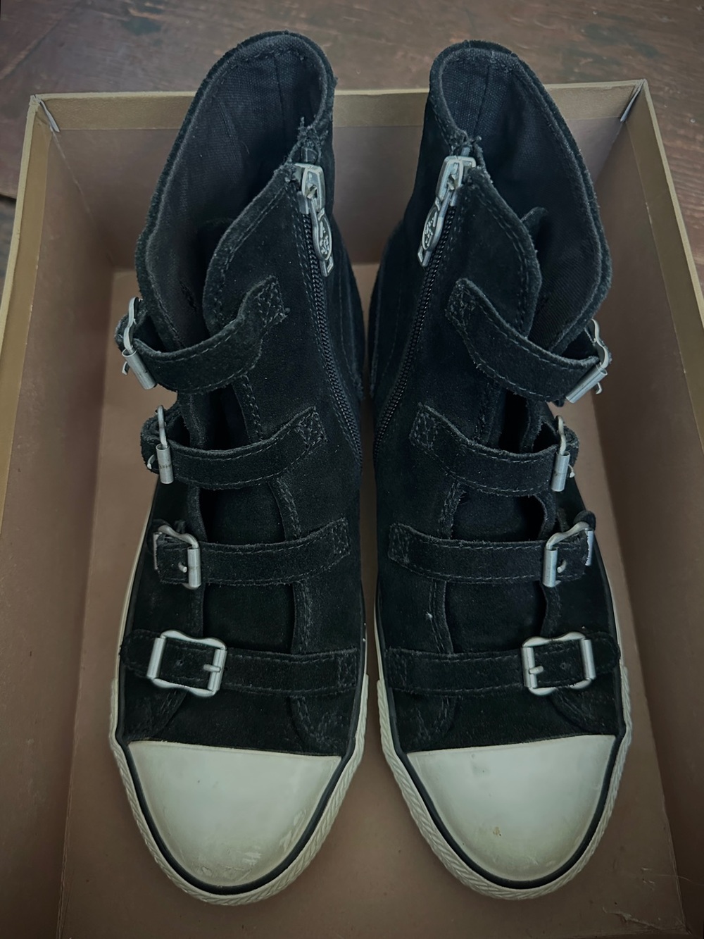 ASH-FRESH Suede Buckle High-Top Sneakers - Picture 6 of 11